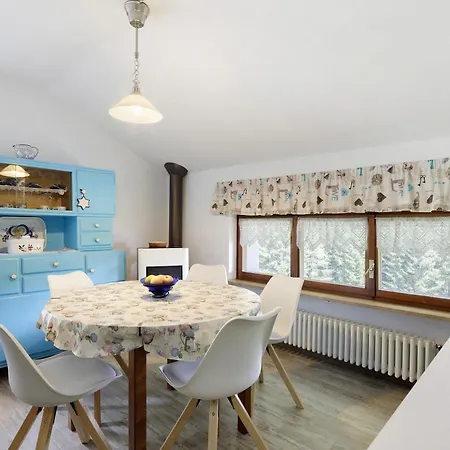 Casa de Férias La Casa Di Heidi Nelle Dolomiti